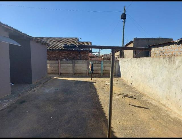 3 BEDROOM HOUSE FOR SALE IN VOSLOORUS
